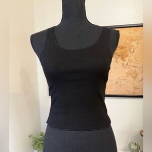 Choosy black ribbed cropped tank top size XS